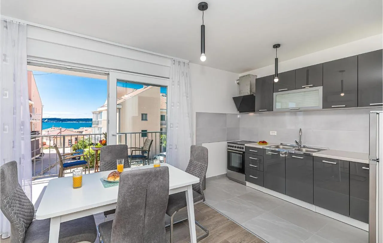 Cozy Apartment In Kastel Kambelovac With Wifi Kastela 0*,  Croatia