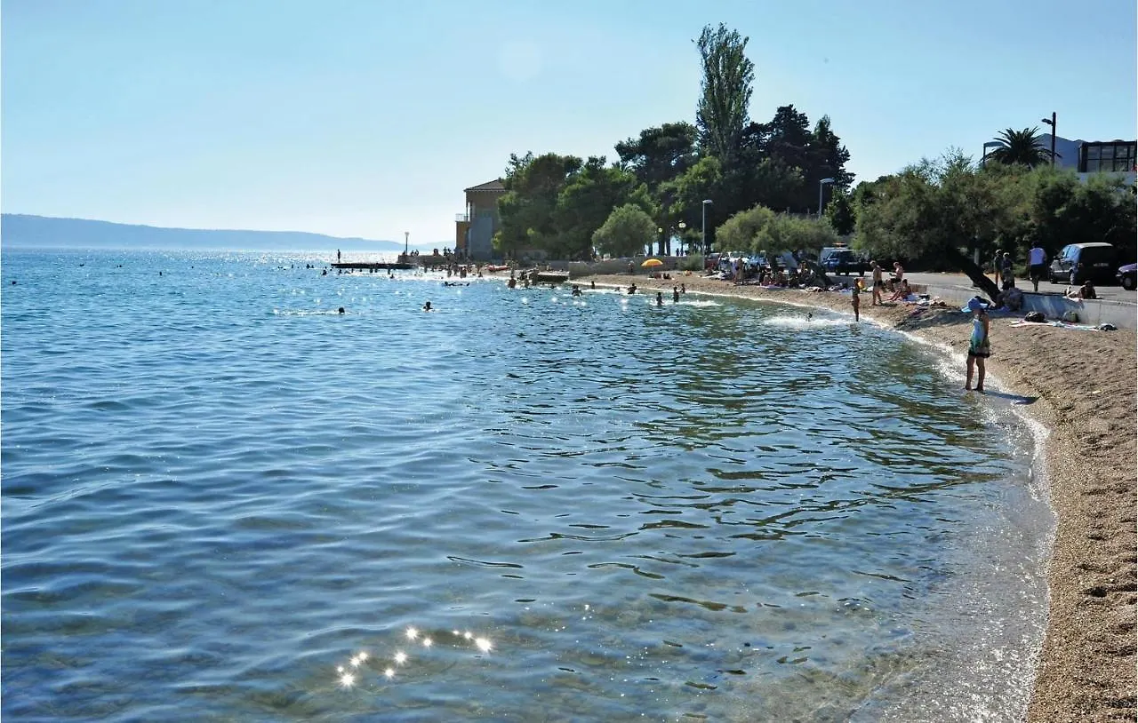 Cozy Apartment In Kastel Kambelovac With Wifi Kastela